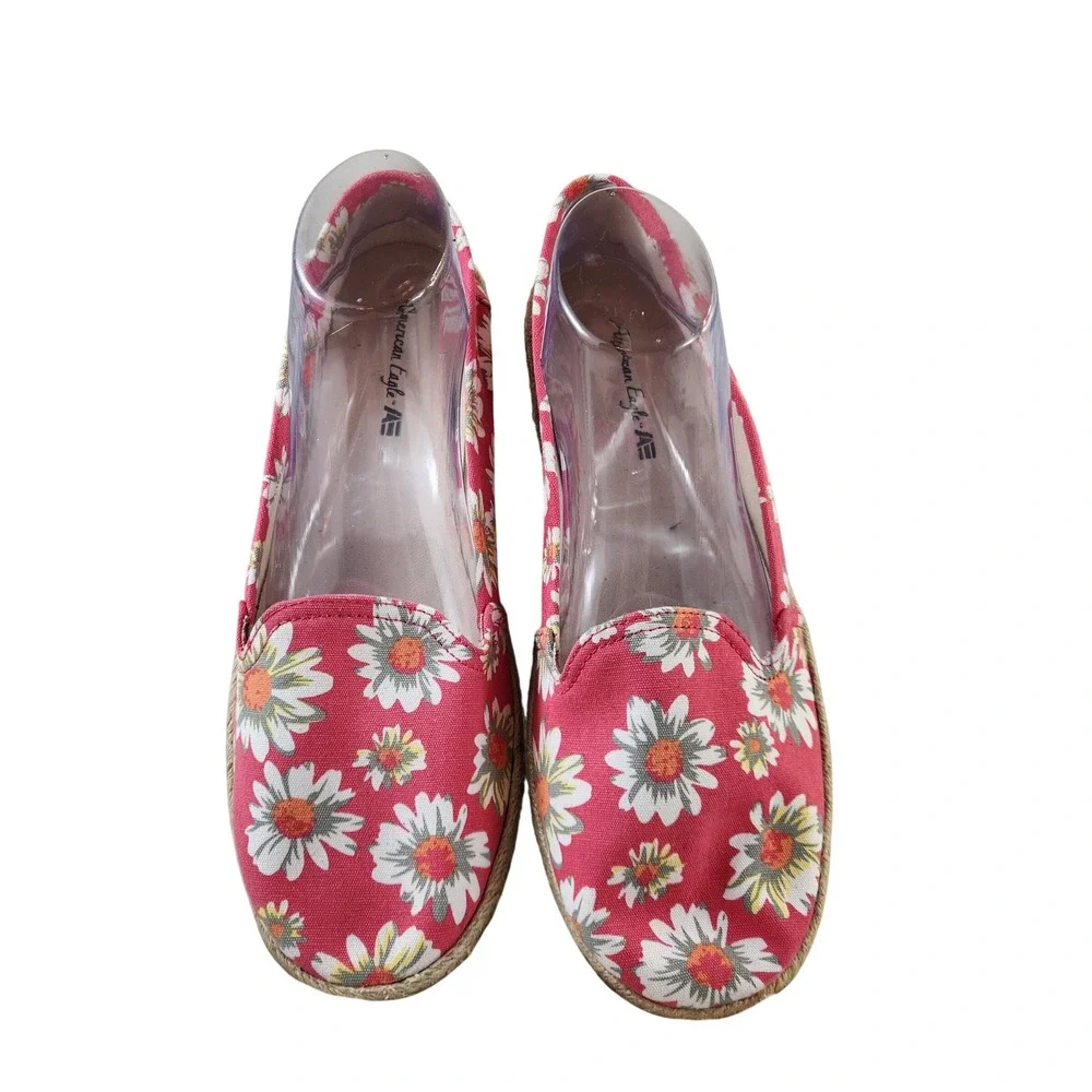 American Eagle AE Womens Red Daisy‎ Floral Espadrille Flats Shoes Size 11